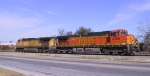 BNSF 4437 & 4481 display very different colors